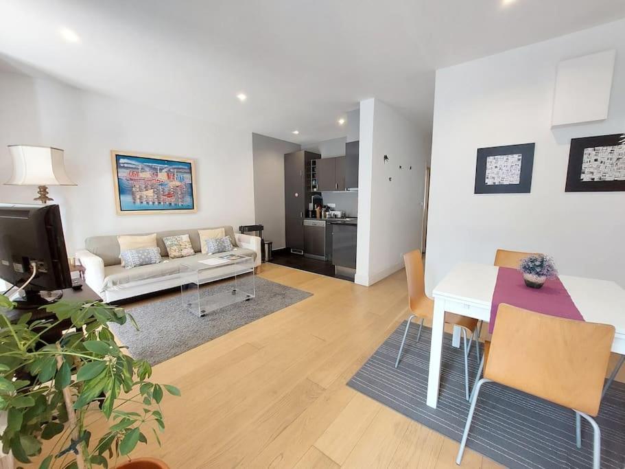 Apartment With Private Garden - Central Location Lisboa Ngoại thất bức ảnh